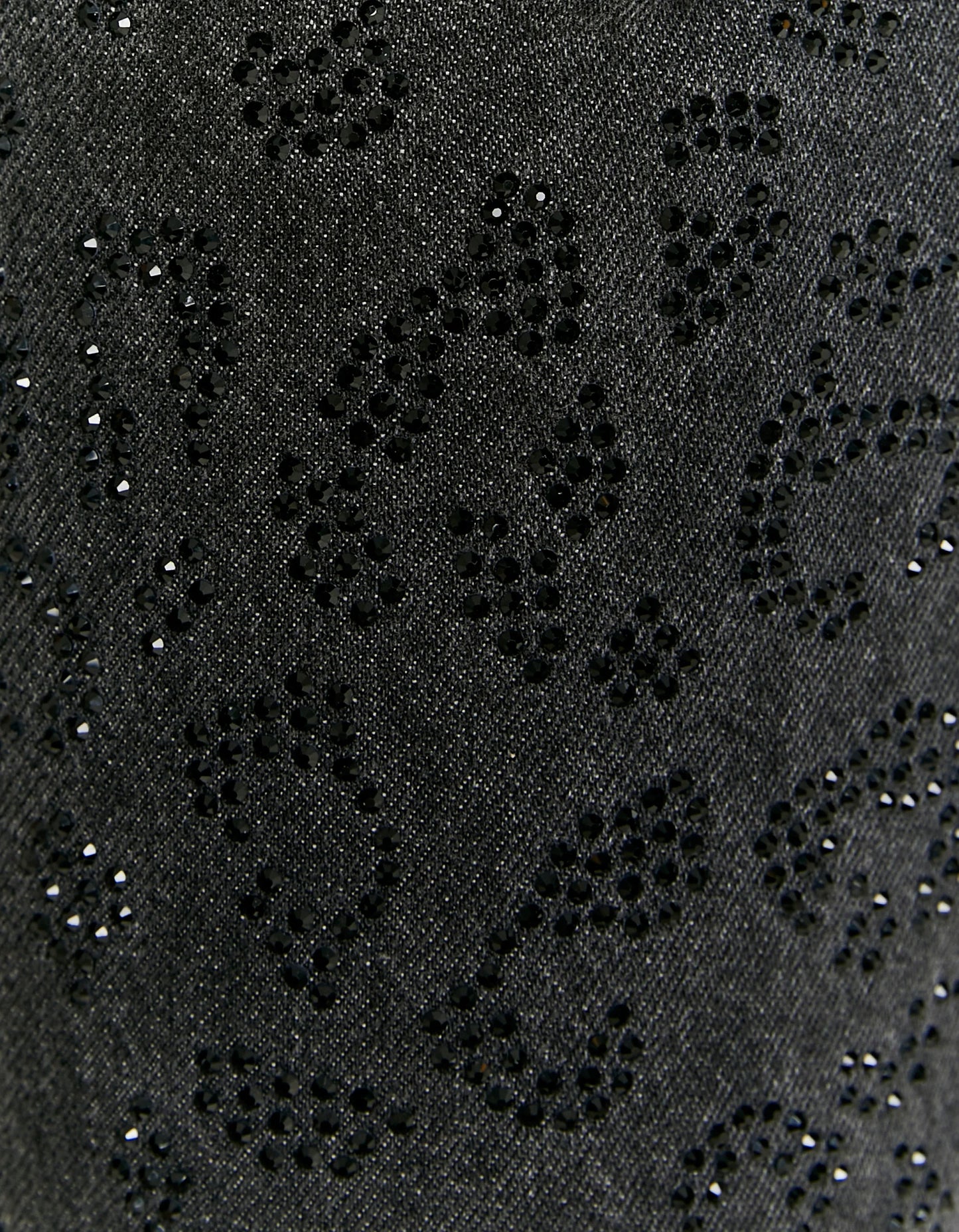 Jeans Negros Rectos Con Patrón De Leopardo De Strass.